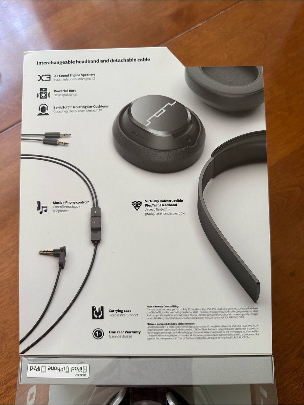Sol Republic Over Ear Headphones - Picture 2 of 15
